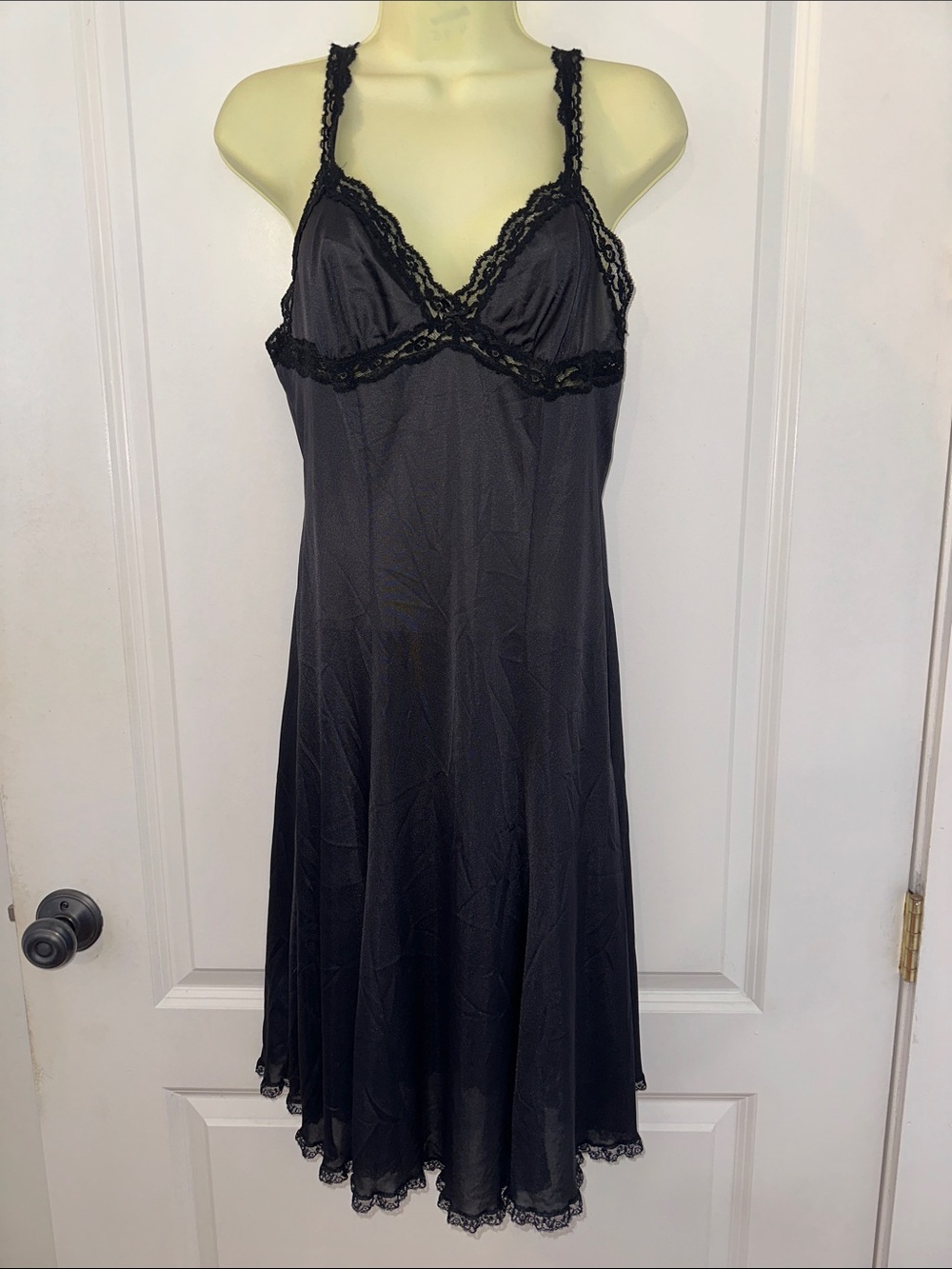 Vintage 60s Olga Black Lace-Trim‎ Nylon Slip Chemise